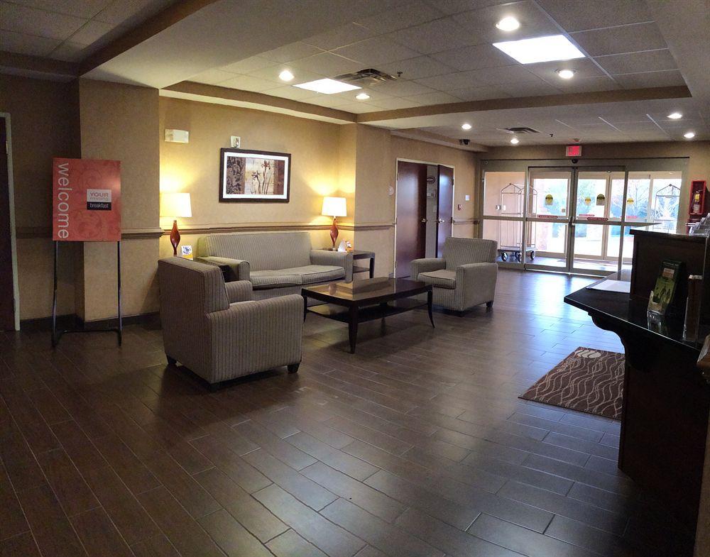 Comfort Inn & Suites Christiansburg I-81 Exterior photo